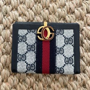 Vintage Gucci GG Plus Compact Wallet